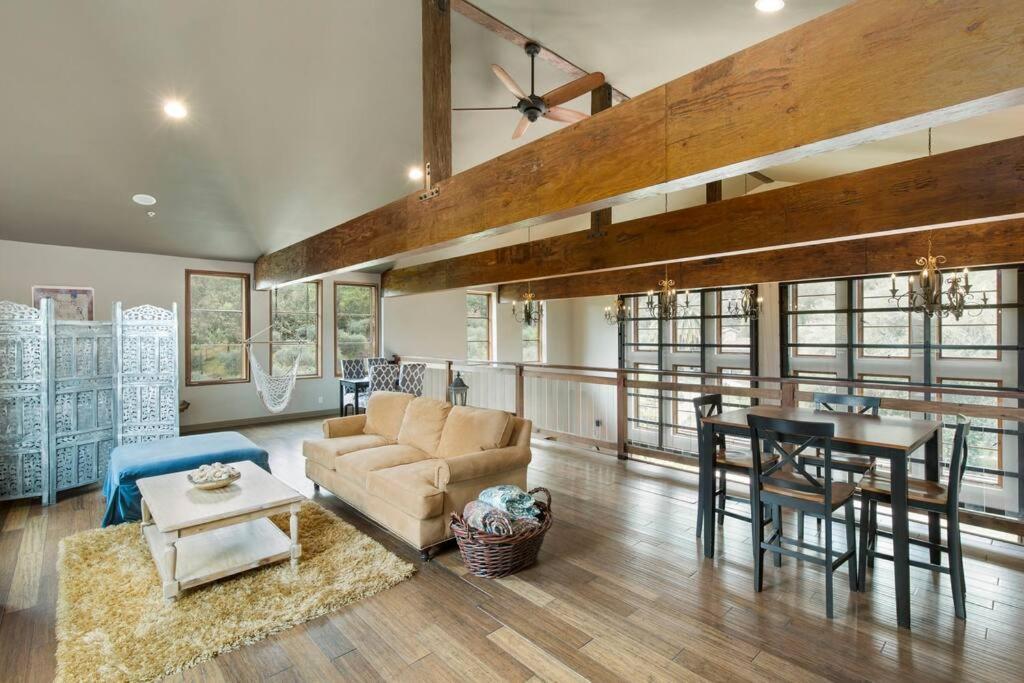 Peppertree Canyon: A Luxury Urban Winery Estate Villa แซนตาแอนา ภายนอก รูปภาพ